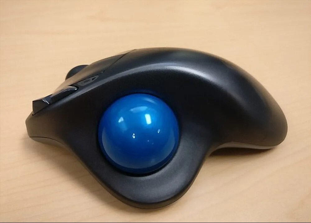 Why you should use an ergonomic trackball mouse for your projects